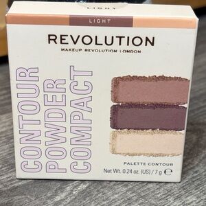 5 for $25 Revolution Light Contour Powder Compact